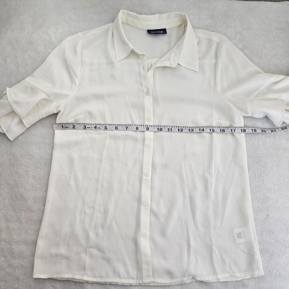 ModCloth Ruffle Sleeve Button-Up Blouse White Feminine Workwear Size Small - Picture 9 of 13